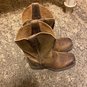 Little kid ariat cowboy boots